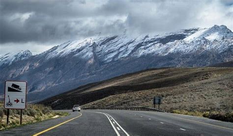 It’s snowing in the Western Cape, and it's beautiful.